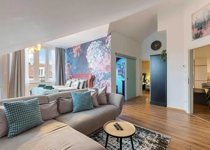 Apartman „royal Loft View“ Rooftop Naehe Stadtzentrum